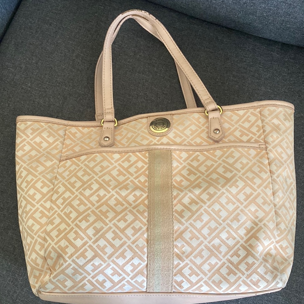 Tommy Hilfiger shoulder bag